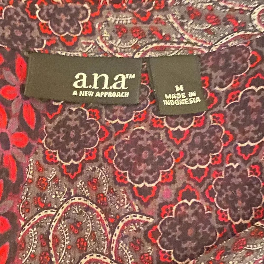 a.n.a Sheer Floral Blouse with Black Cami Women's Size Medium 3-4 Sleeve - Picture 7 of 7